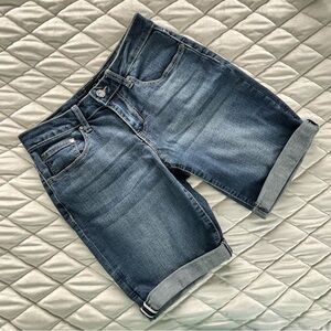 Earl Jean Denim Bermuda Shorts Size 2 Medium Wash Cuffed